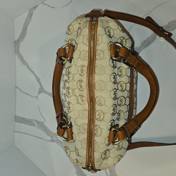 Michael Kors Calista Monogrammed Logo MK Handbag Crossbody Bag Brown - Picture 6 of 15